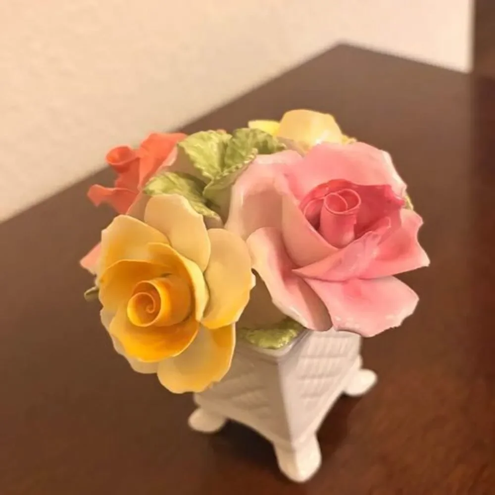Unbranded beautiful porcelain